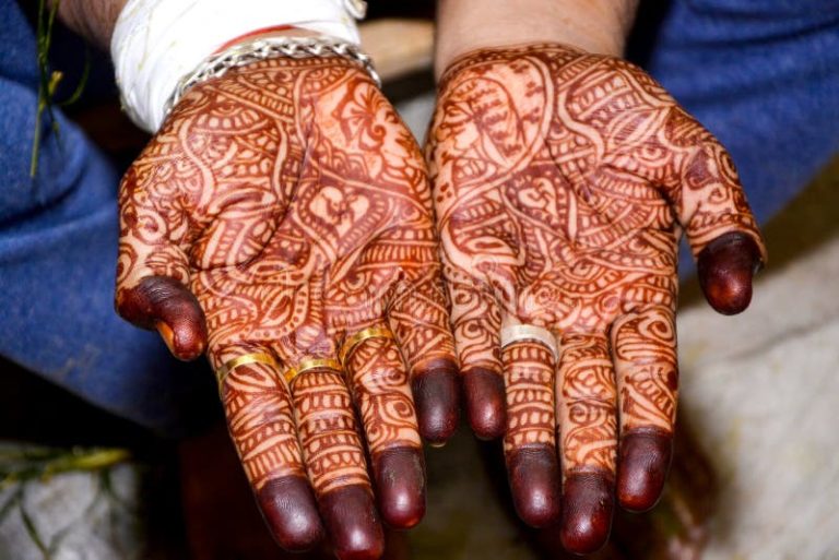 man hand mehndi design